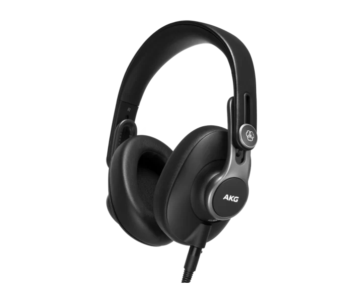 AKG K371